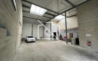 Entrepôt à louer à Stains - 300 m²