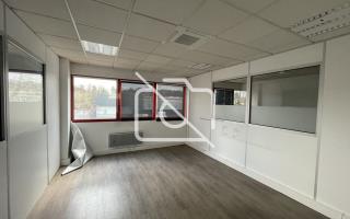 Entrepôt à louer à Blanc-Mesnil - 1 656 m²