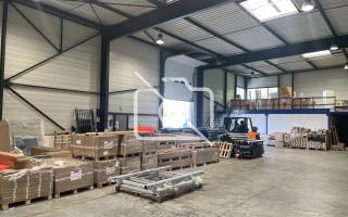 Entrepôt à louer à Montévrain - 1 318 m²