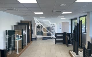 Entrepôt à louer à Montévrain - 1 318 m²