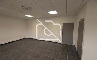 Entrepôt à louer à Lieusaint - 1 000 m²