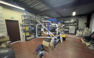 Entrepôt à louer à Les Ulis - 710 m²