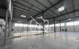 Entrepôt à vendre à Méré - 2 050 m²