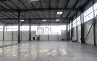 Entrepôt à vendre à Méré - 2 050 m²