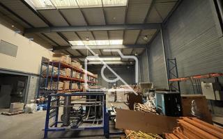 Entrepôt à vendre à Buc - 4 850 m²