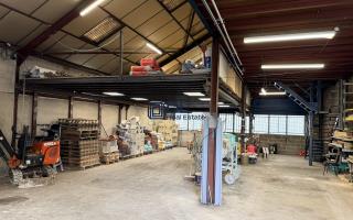 Entrepôt à vendre à Orly - 700 m²