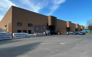 Entrepôt à louer à Émerainville - 2 800 m²
