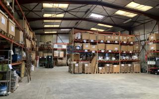 Entrepôt à vendre à Brie-Comte-Robert - 560 m²