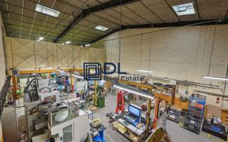 Entrepôt à louer à Chennevières-sur-Marne - 1 947 m²