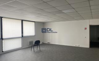 Entrepôt à louer à Brie-Comte-Robert - 770 m²