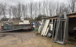 Entrepôt à louer à Crosne - 290 m²