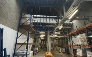 Entrepôt à louer à Villeneuve-Saint-Georges - 418 m²