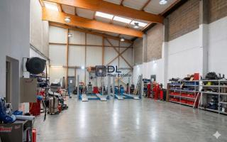 Entrepôt à vendre à Pontault-Combault - 500 m²