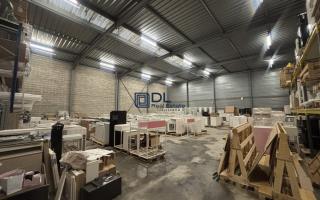 Entrepôt à vendre à Ozoir-la-Ferrière - 960 m²