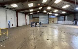 Entrepôt à louer à Thiverval-Grignon - 8 900 m²