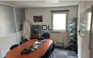 Entrepôt à louer à Buc - 1 470 m²