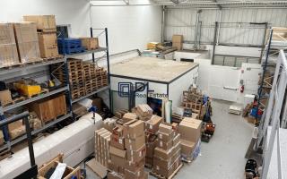 Entrepôt à louer à Buc - 1 470 m²