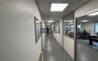 Entrepôt à louer à Buc - 1 470 m²