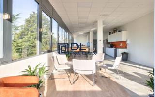 Entrepôt à louer à Maurepas - 4 733 m²