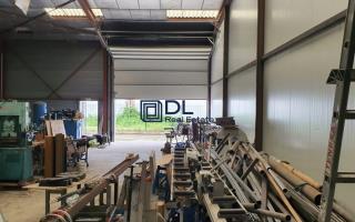 Entrepôt à vendre à Le Perray-en-Yvelines - 300 m²