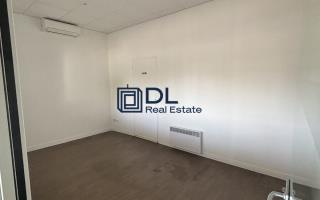 Entrepôt à louer à Coignières - 551 m²