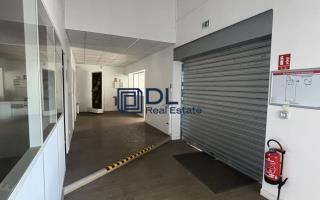 Entrepôt à louer à Coignières - 551 m²