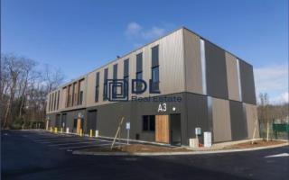 Entrepôt à louer à Mureaux - 3 266 m²