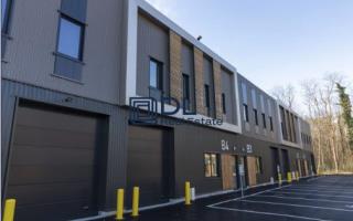 Entrepôt à louer à Mureaux - 3 266 m²