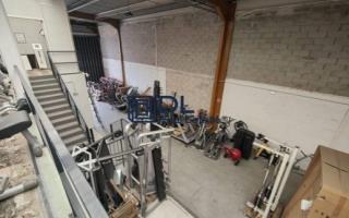 Entrepôt à louer à Plaisir - 668 m²