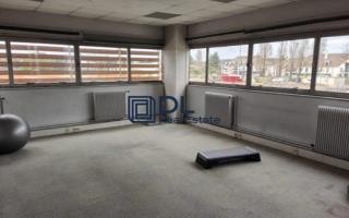 Entrepôt à louer à Plaisir - 668 m²
