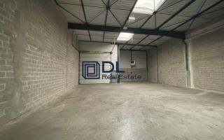Entrepôt à vendre à Moissy-Cramayel - 428 m²
