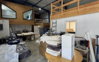 Entrepôt à louer à Brie-Comte-Robert - 615 m²